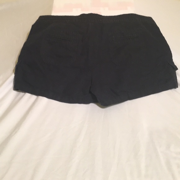 Banana Republic shorts - Picture 2 of 7